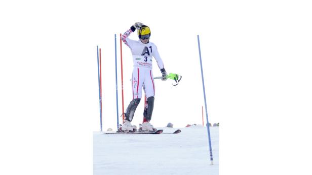 Hirscher strahlt mit der Sonne um die Wette