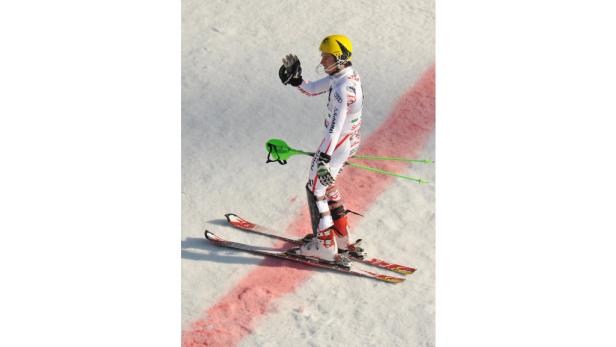 Hirscher strahlt mit der Sonne um die Wette