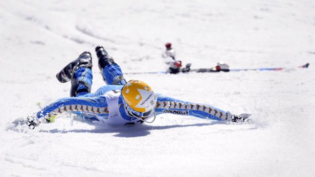 Hirscher strahlt mit der Sonne um die Wette