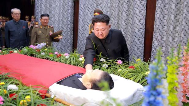 Kim verspricht Nordkoreanern besseren Lebensstandard