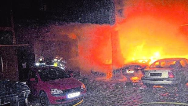 Silvesternacht-Folgen: Brände wegen Böllern und Raketen