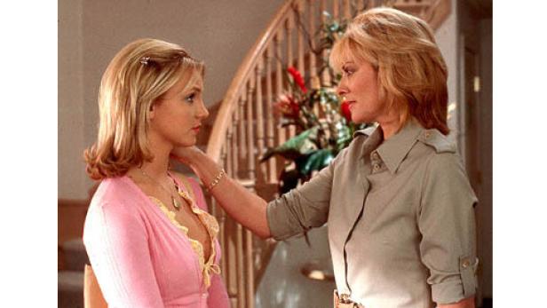 Britney Spears und Kim Cattrall in einer Szene aus dem Film „Crossroads – Pakt der Freundschaft“.