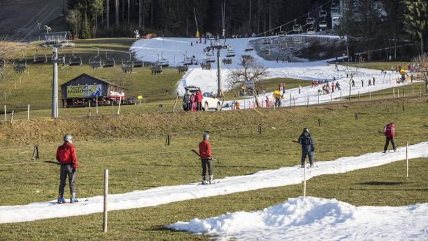 Skigebiete: Aufatmen über Neuschnee nach flauem Saisonbeginn