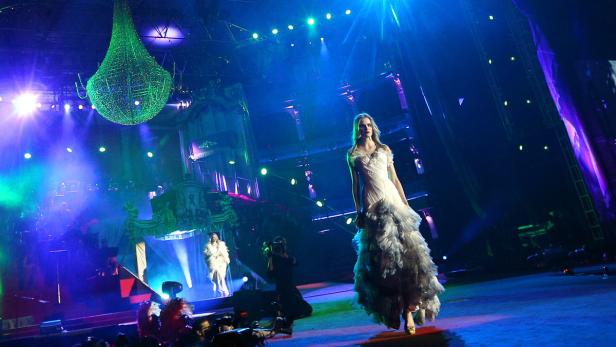 Life Ball Modeschau: Kreationen aus 20 Jahren