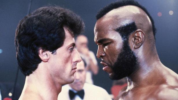 Sylvester Stallone und Mr. T stehen sich in „Rocky III“ gegenüber.