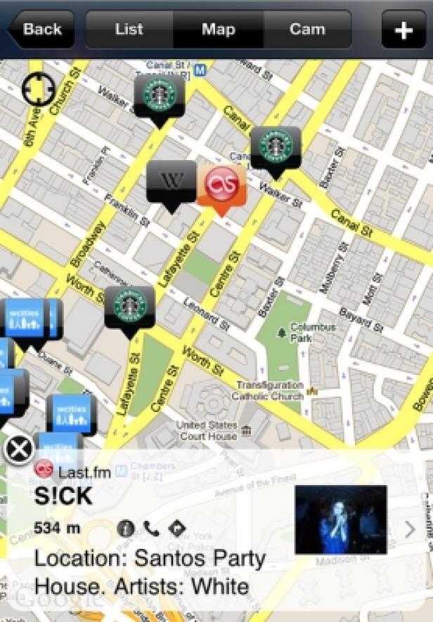 Eine Kartenansicht einer App mit verschiedenen Standorten, darunter Starbucks und Santos Party House.