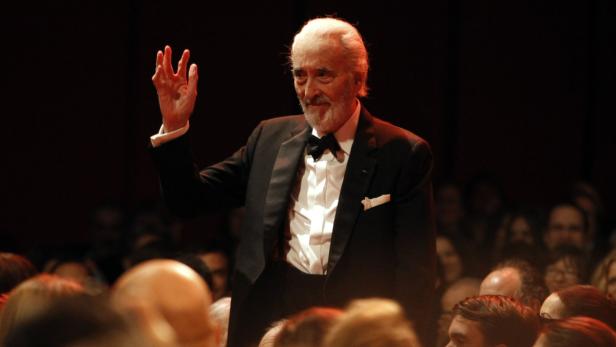 Rekordhalter Christopher Lee wird 90