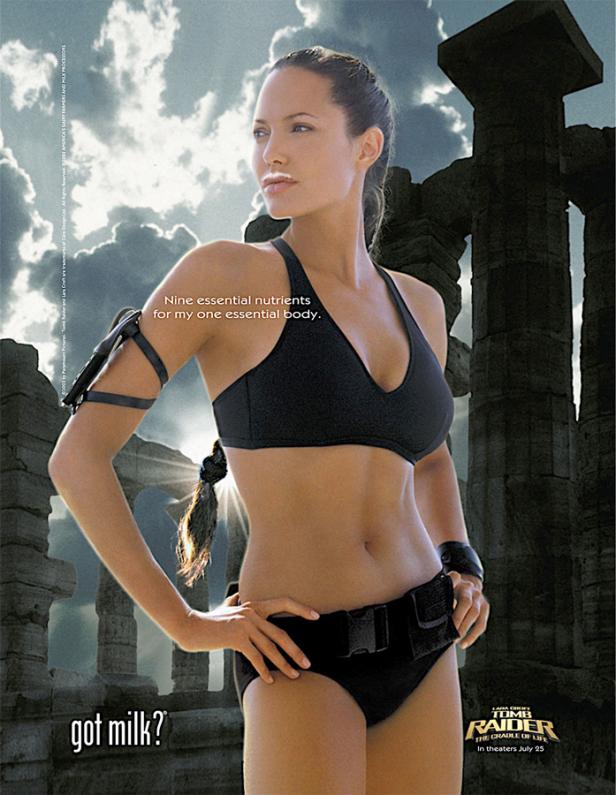 Angelina Jolie als Lara Croft in einer „Got Milk?“-Werbung für „Tomb Raider: Die Wiege des Lebens“.