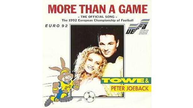 Das Cover der Single „More Than A Game“, dem offiziellen Song der Fußball-Europameisterschaft 1992, mit Towe und Peter Joeback.