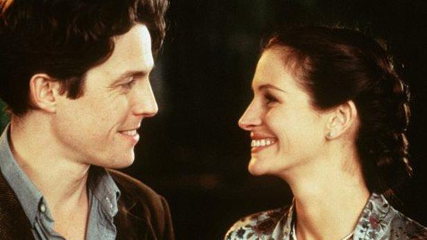 Hugh Grant und Julia Roberts in einer Szene aus dem Film „Notting Hill“.