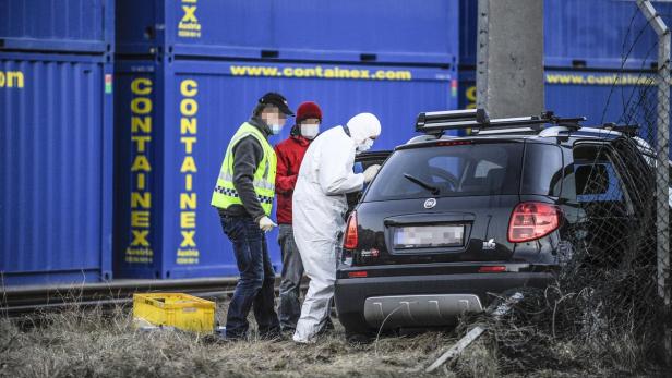 Frau bei Entführung schwer verletzt: Täter auf der Flucht