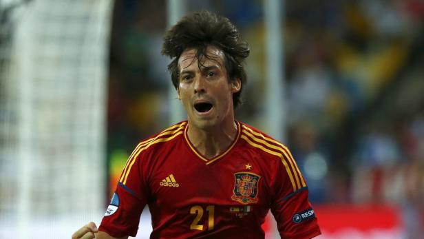 David Silva jubelt im Trikot der spanischen Nationalmannschaft.