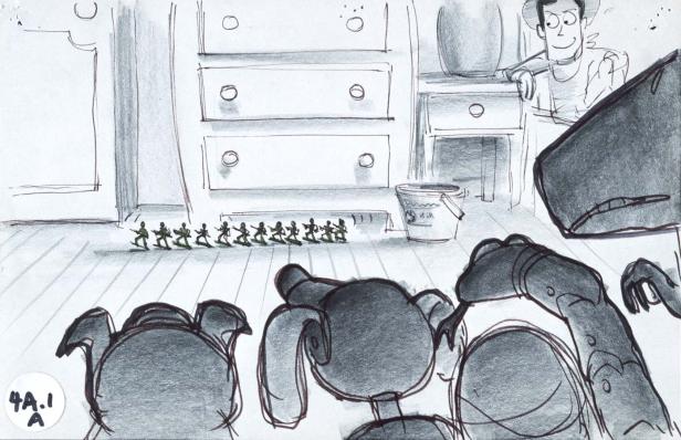 Eine Reihe Spielzeugsoldaten marschiert vor Spielzeugfiguren und einem Schrank entlang.