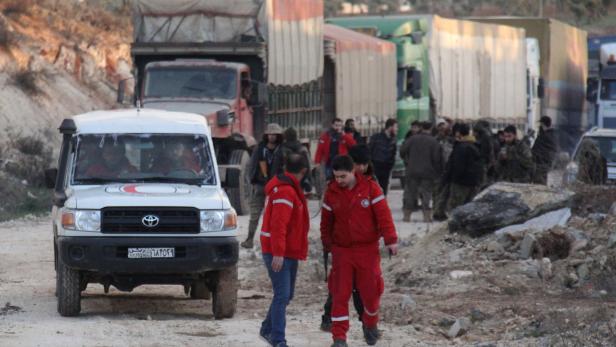 Erstmals seit November Hilfsgüter für 60.000 belagerte Syrer verteilt