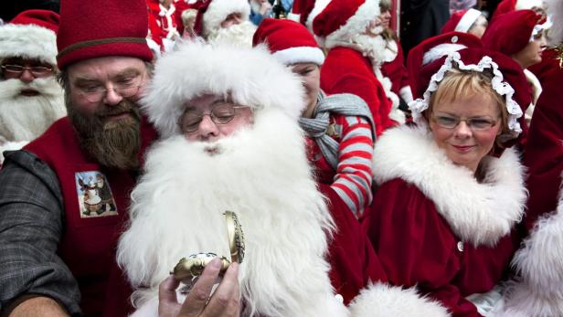 Hohoho: Der Weltkongress der Weihnachtsmänner