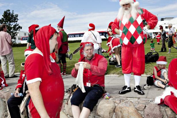 Hohoho: Der Weltkongress der Weihnachtsmänner