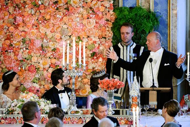 Royale Hochzeit: Elegantes Dinner & eine Überraschung