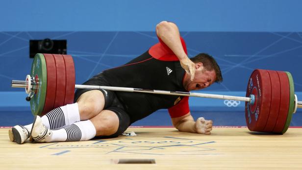 Steiner fallen 196 kg auf den Kopf