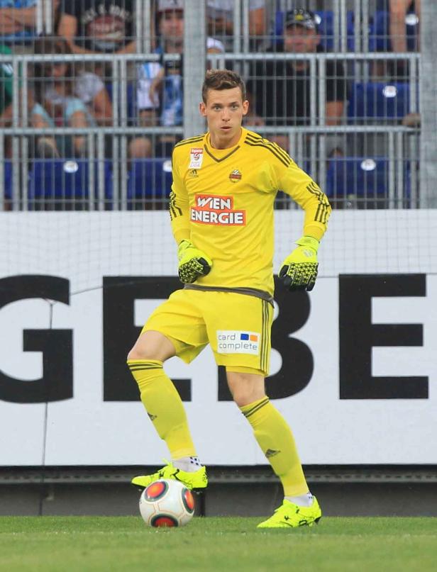 Fussball , St. Poelten - Rapid