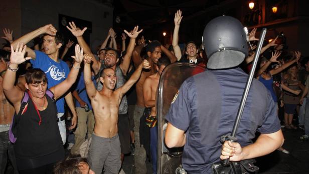 Erstmals Gewalt gegen Spaniens "Empörte"