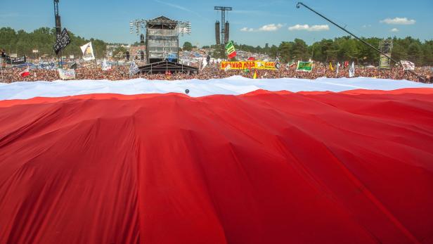 Schlamm, Liebe & Politik: Woodstock in Polen