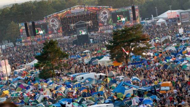 Schlamm, Liebe & Politik: Woodstock in Polen