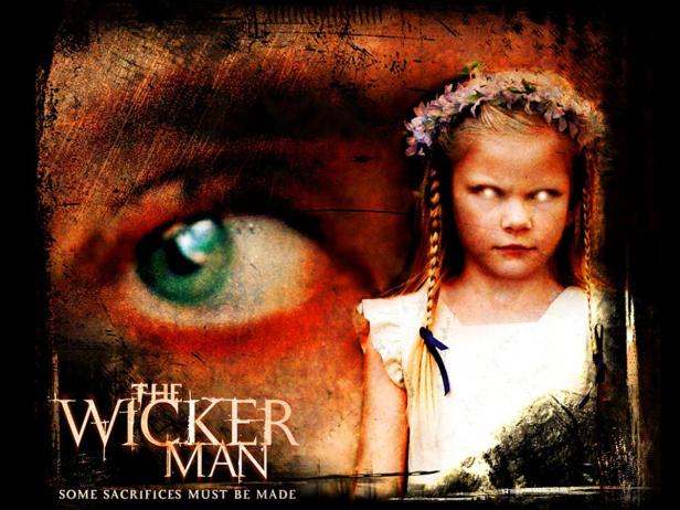 Das Filmplakat für „The Wicker Man“ zeigt ein Mädchen mit Blumenkranz und leuchtenden Augen neben einem riesigen Auge.