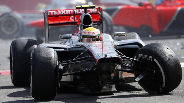 Ein Formel-1-Rennwagen auf der Rennstrecke.