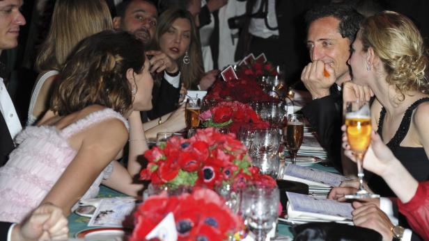 Rosenball: Charlotte zeigt neuen Freund
