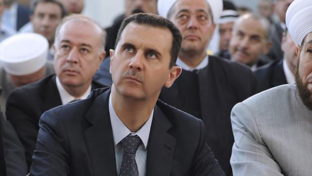 Baschar al-Assad bei einer Veranstaltung mit religiösen Würdenträgern.