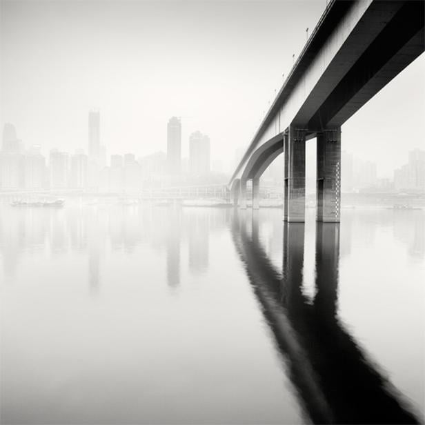 "City of Fog": Eine Stadt im Nebel