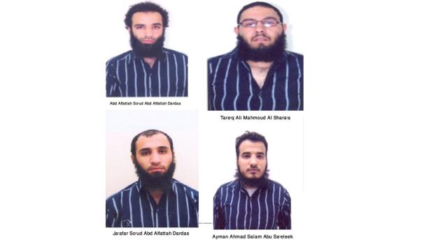 Vier Porträtfotos von Männern mit Bärten und gestreiften Hemden, darunter Abd Alfattah So'ud Abd Alfattah Dardas und Tareq Ali Mahmoud Al Shara'a.