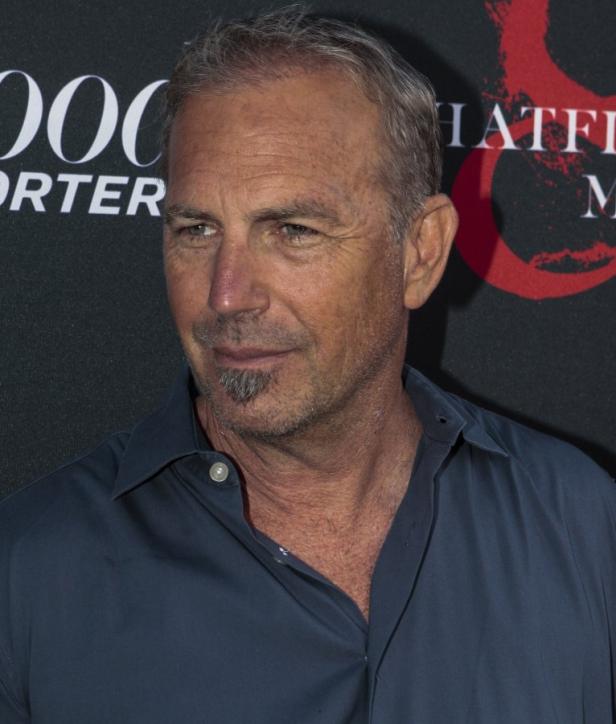 Porträt von Kevin Costner auf einer Veranstaltung.