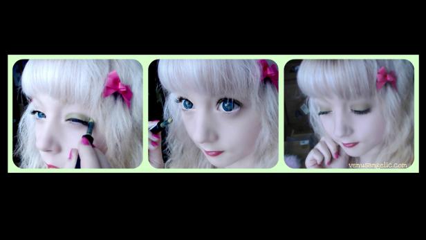 Venus Angelic trägt in einer Collage Make-up auf.