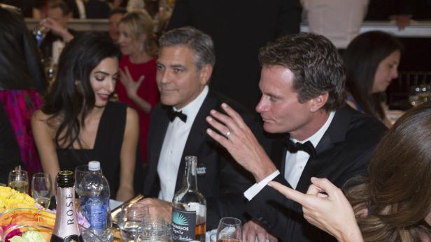 George & Amal Clooney ziehen bei Cindy Crawford ein