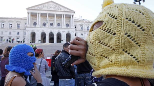 Portugal: Volk tobt gegen Sparpaket