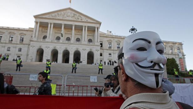 Portugal: Volk tobt gegen Sparpaket