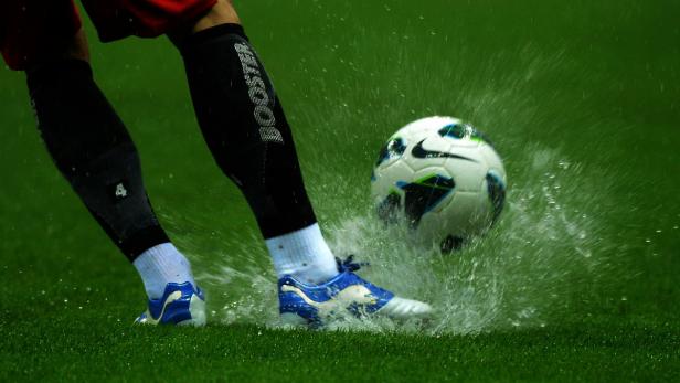 Wasserparty statt Fußballfest