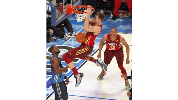 NBA: Dunks, Show und eine blutige Nase