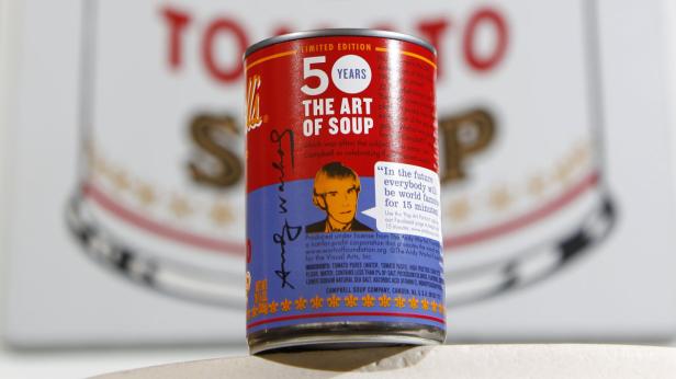 Eine limitierte Campbell's Tomatensuppendose „The Art of Soup“ zum 50-jährigen Jubiläum mit Andy Warhol-Motiv.
