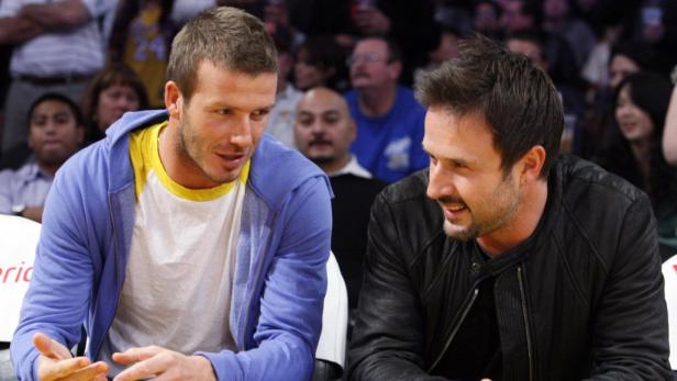 Beckhams und andere Stars beim Basketball