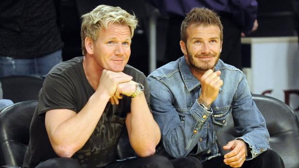 Beckhams und andere Stars beim Basketball