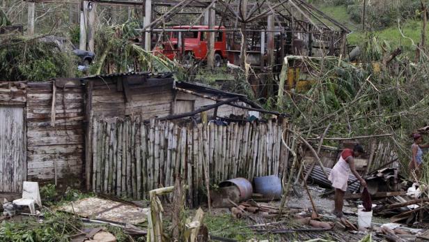 Hurrikan "Sandy" steuert auf USA zu