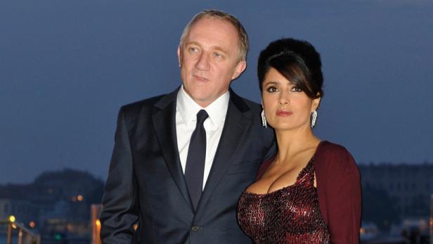 Salma Hayek mit François-Henri Pinault bei einer Abendveranstaltung.