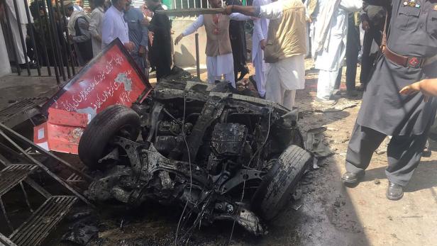 Pakistan: Dutzende Tote bei Anschlag auf belebten Markt