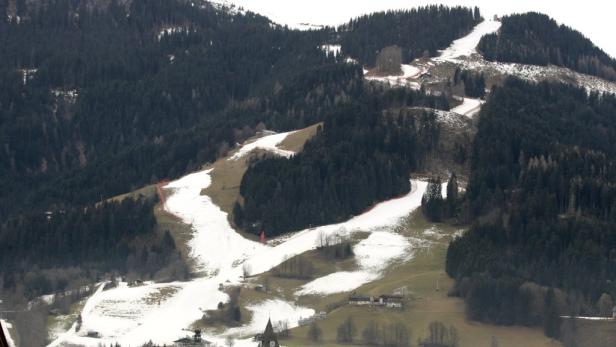 Kitz-Abfahrt: Duell zweier Ski-Nationen