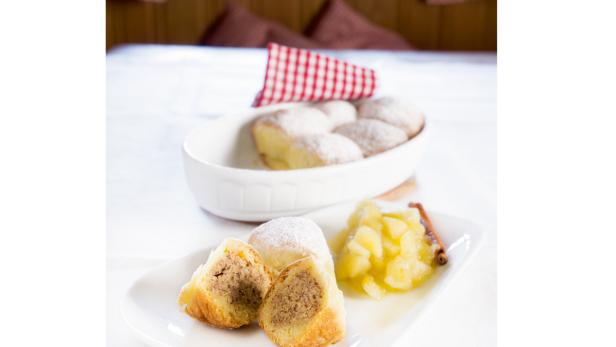 Heurigenküche (11) Krautfleckerl, Blunzenstrudel und Buchteln