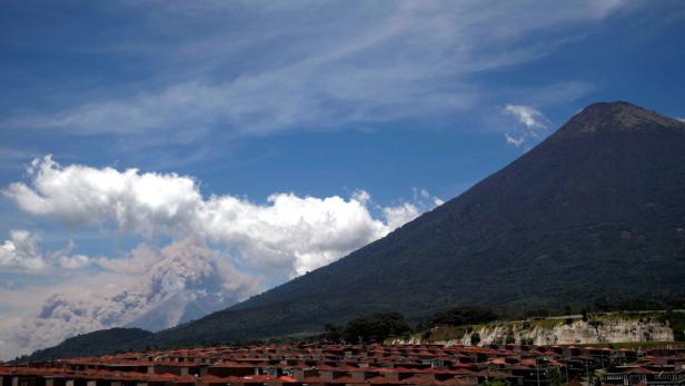 Guatemala: Flucht vor Feuervulkan