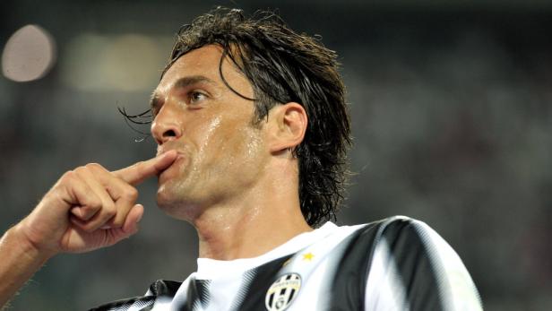 Andrea Pirlo feiert ein Tor für Juventus Turin.