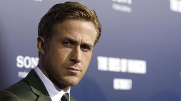 Porträt von Ryan Gosling auf einer Filmpremiere.